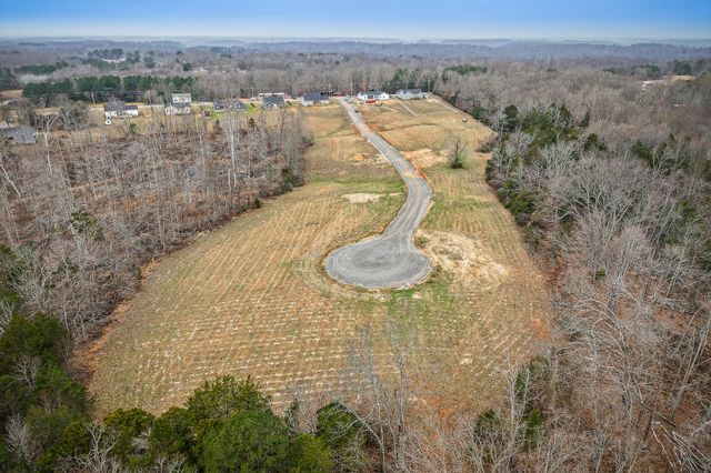 1 Johnson Chapel Rd, Sparta, TN 38583