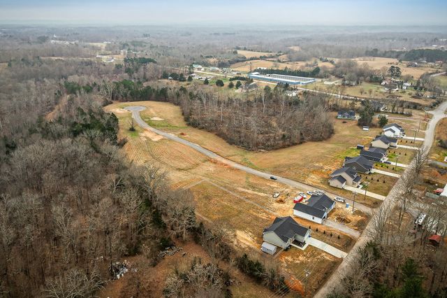 1 Johnson Chapel Rd, Sparta, TN 38583