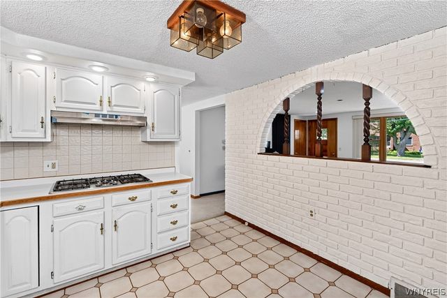 1297 Dodge Road, Amherst, NY 14068