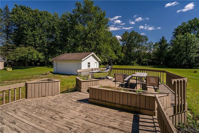 1297 Dodge Road, Amherst, NY 14068