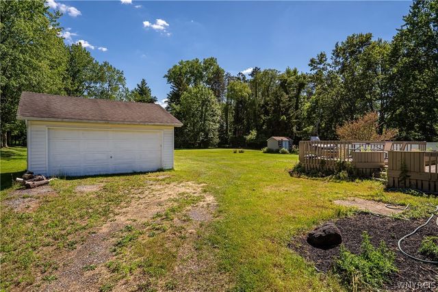 1297 Dodge Road, Amherst, NY 14068