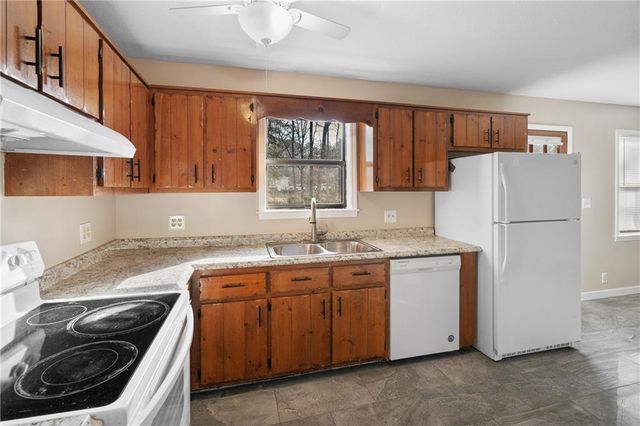 629 W Broadacre Road NW, Dalton, GA 30721