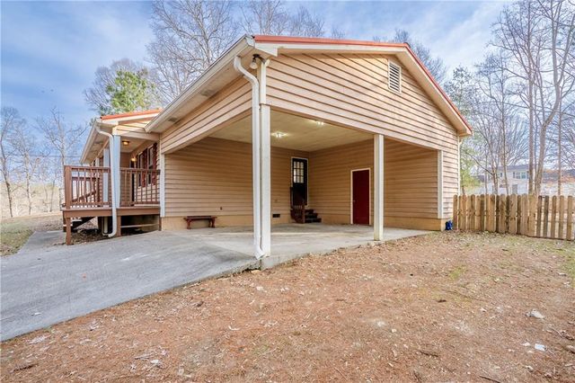 629 W Broadacre Road NW, Dalton, GA 30721