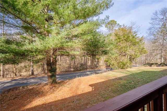 629 W Broadacre Road NW, Dalton, GA 30721