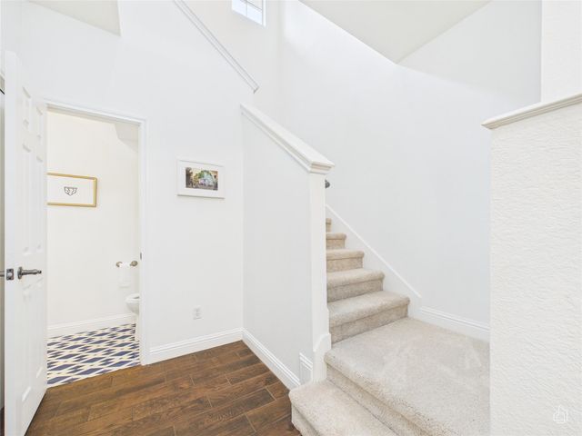 1819 Village Oak CT, Austin, TX 78704
