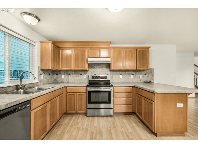 1901 Se 177TH Ave, Portland, OR 97233