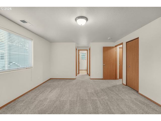1901 Se 177TH Ave, Portland, OR 97233
