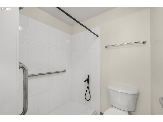 1901 Se 177TH Ave, Portland, OR 97233