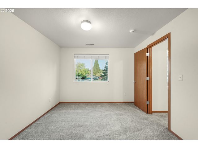 1901 Se 177TH Ave, Portland, OR 97233