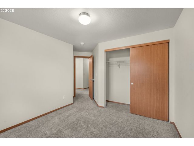 1901 Se 177TH Ave, Portland, OR 97233