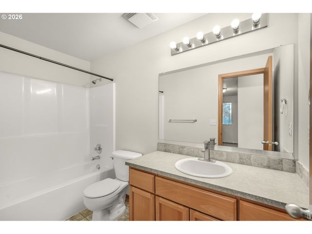 1901 Se 177TH Ave, Portland, OR 97233