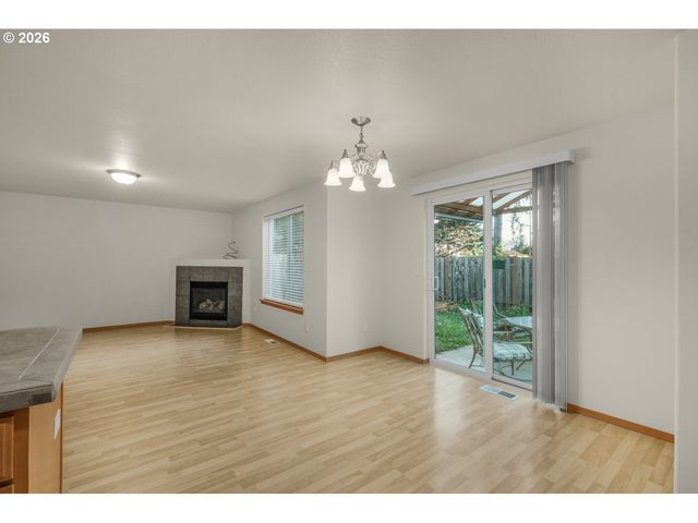 1901 Se 177TH Ave, Portland, OR 97233