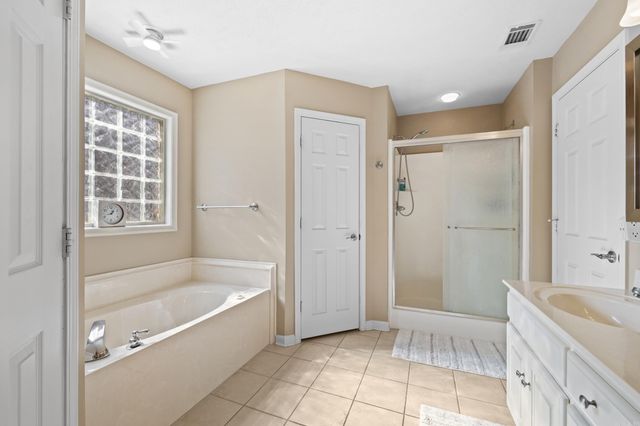 16 Lakeland Dr, Cabot, AR 72023