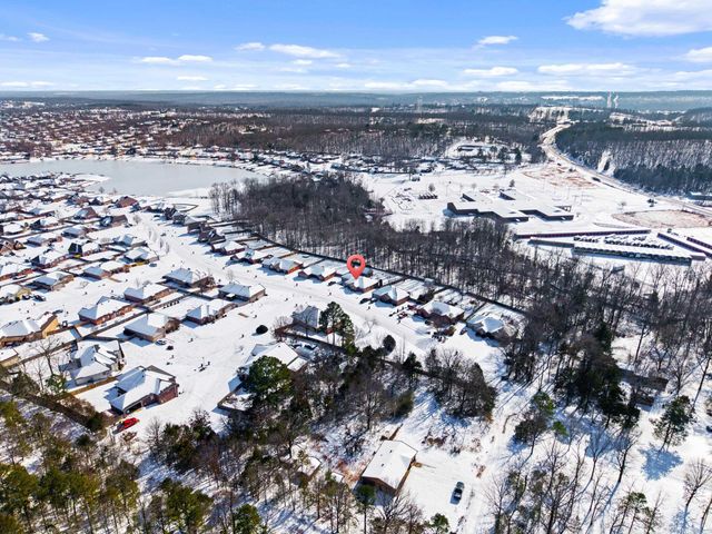 16 Lakeland Dr, Cabot, AR 72023