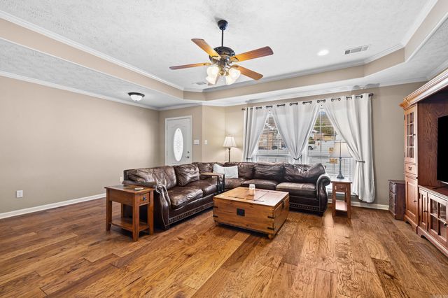 16 Lakeland Dr, Cabot, AR 72023