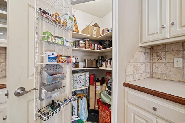 16 Lakeland Dr, Cabot, AR 72023