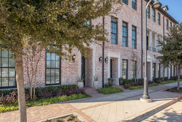 14985 Oak Street, Addison, TX 75001