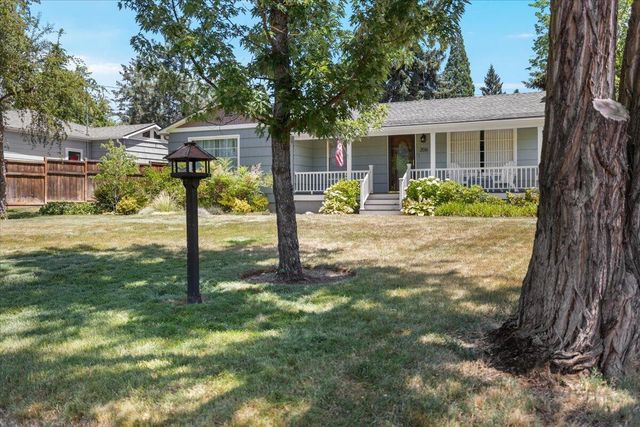 206 Girard Drive, Medford, OR 97504