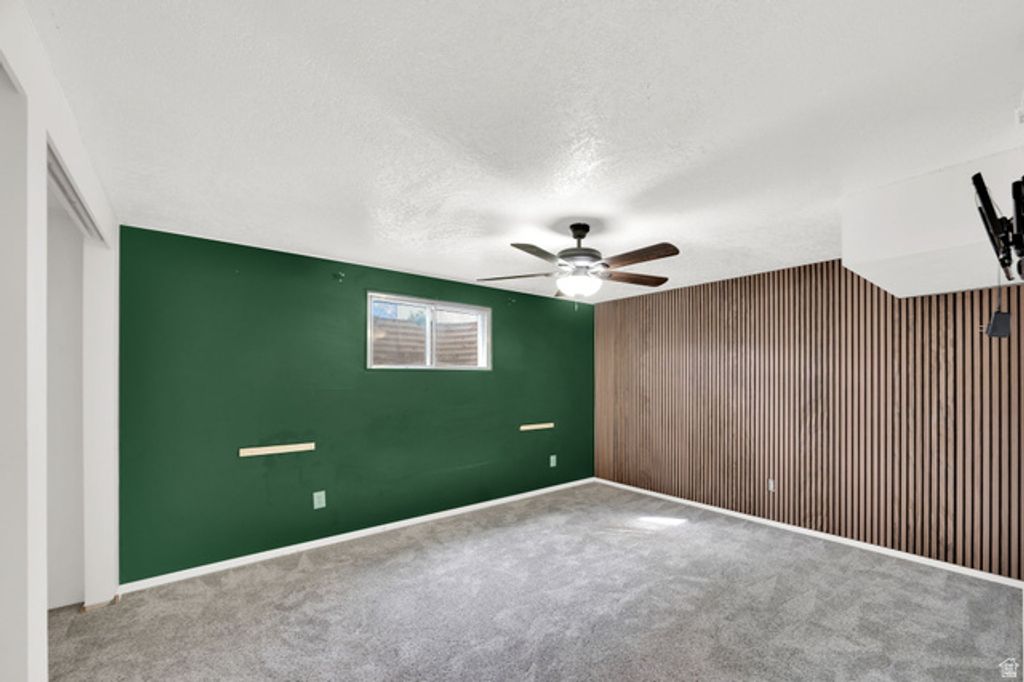 Image 13 of property listing at 865 S 1650 E #A, Clearfield, UT 84015