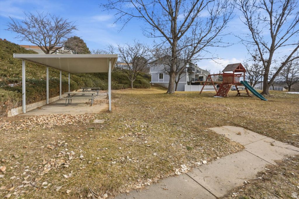 Image 25 of property listing at 865 S 1650 E #A, Clearfield, UT 84015