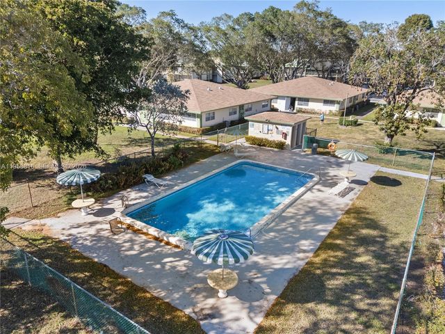 4110 NW 88th Ave 205, Coral Springs, FL 33065