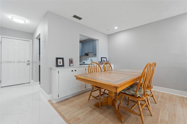 4110 NW 88th Ave 205, Coral Springs, FL 33065