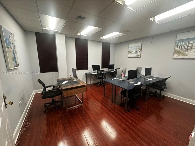 3800 S Ocean Dr 217, Hollywood, FL 33019