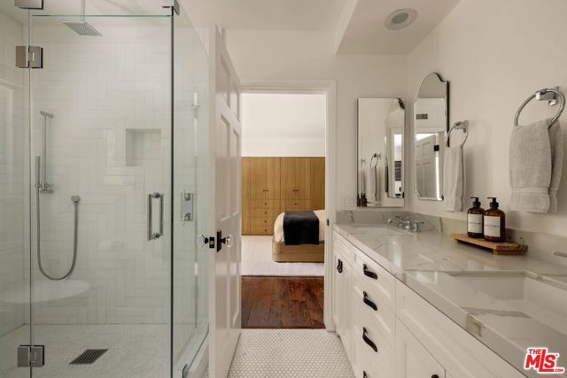 2878 Royston Place, Beverly Hills, CA 90210