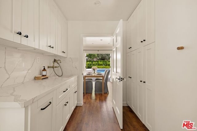 2878 Royston Place, Beverly Hills, CA 90210