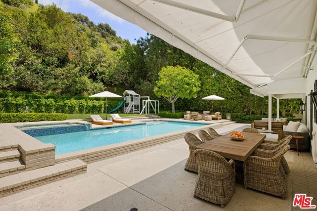 2878 Royston Place, Beverly Hills, CA 90210