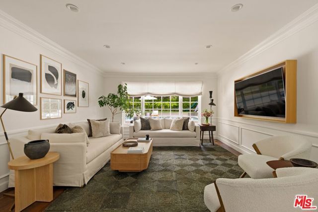 2878 Royston Place, Beverly Hills, CA 90210