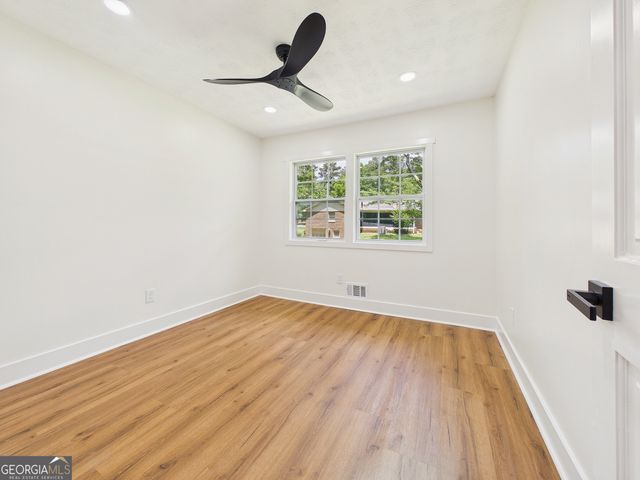 6740 Tell Road, Fairburn, GA 30213