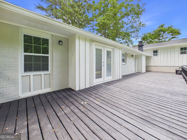 6740 Tell Road, Fairburn, GA 30213