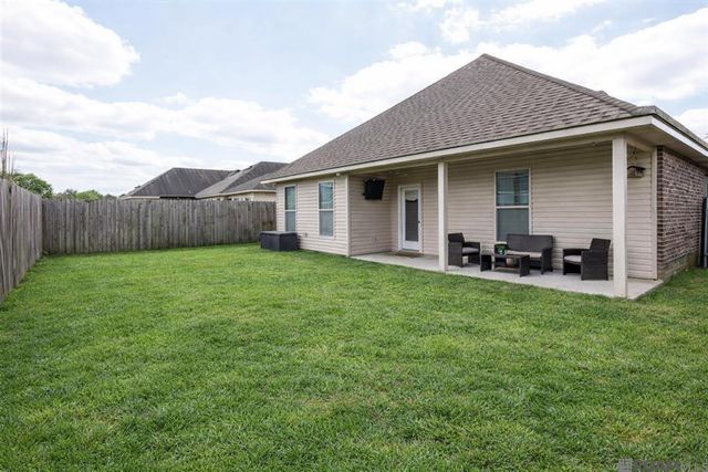 18326 Sunset Park Dr, Prairieville, LA 70769