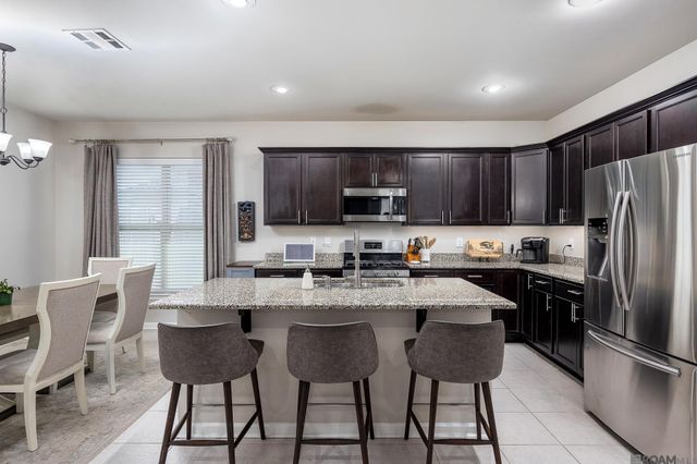 18326 Sunset Park Dr, Prairieville, LA 70769