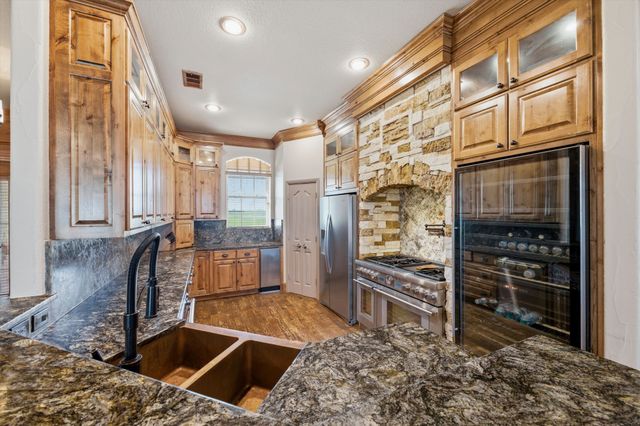 266 County Road 4577, Boyd, TX 76023
