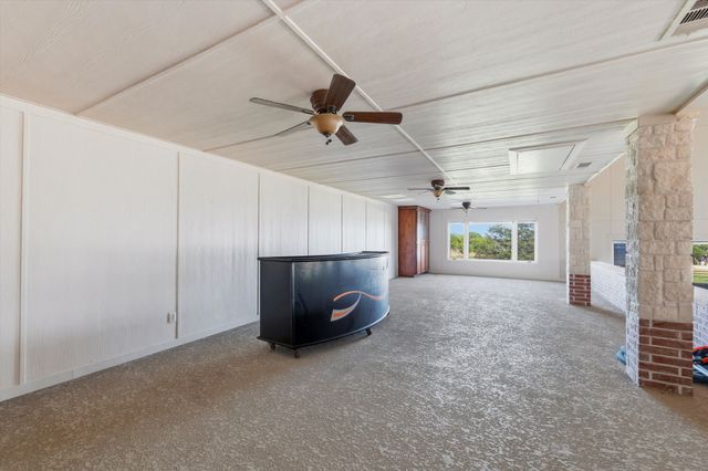 266 County Road 4577, Boyd, TX 76023