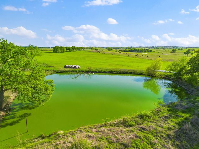 266 County Road 4577, Boyd, TX 76023