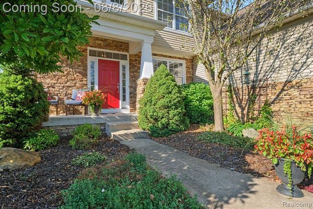 4141 Oak Street, Grand Blanc, MI 48439