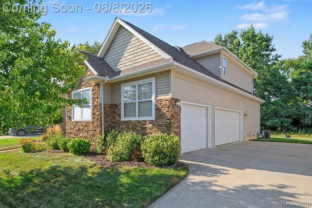 4141 Oak Street, Grand Blanc, MI 48439