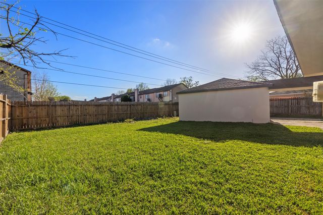 12403 Shannon Hills Drive, Houston, TX 77099