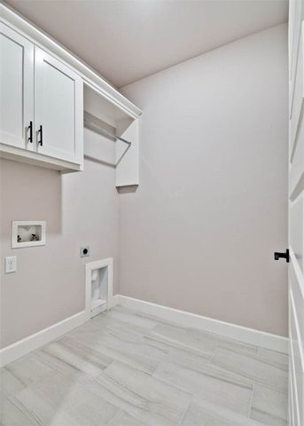 1 Linfield Lane, Bella Vista, AR 72715