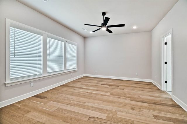 1 Linfield Lane, Bella Vista, AR 72715