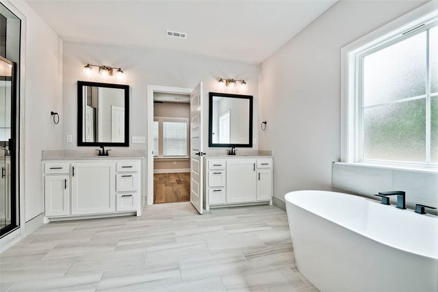 1 Linfield Lane, Bella Vista, AR 72715