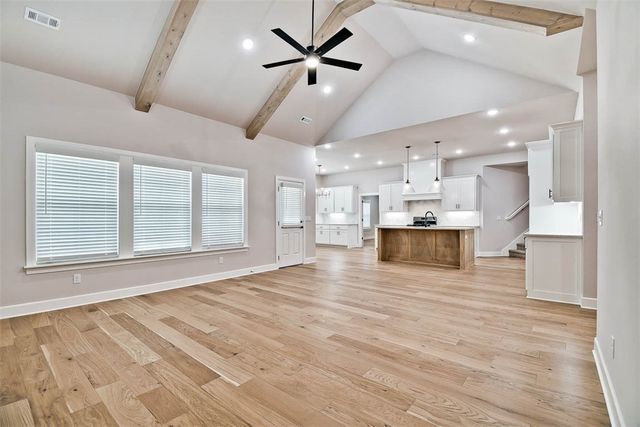 1 Linfield Lane, Bella Vista, AR 72715