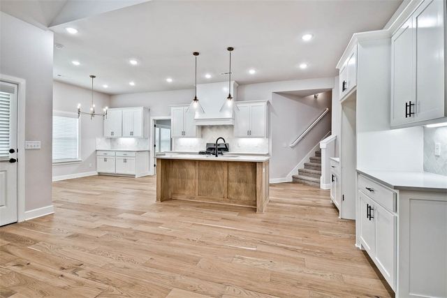 1 Linfield Lane, Bella Vista, AR 72715