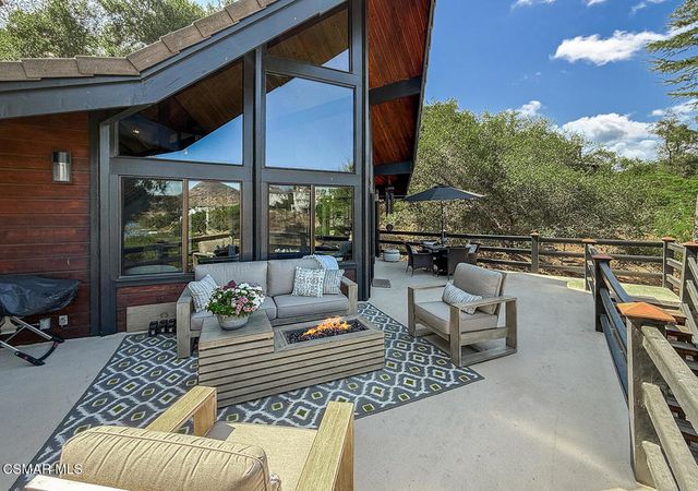 123 Lake Sherwood Drive, Lake Sherwood, CA 91361