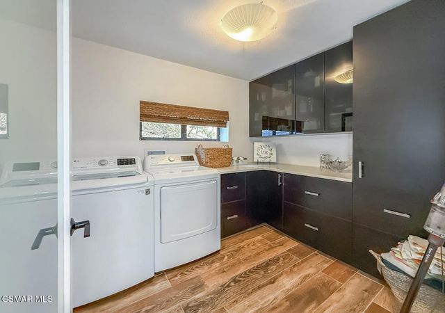 123 Lake Sherwood Drive, Lake Sherwood, CA 91361