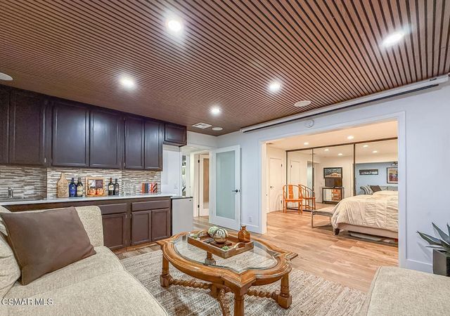 123 Lake Sherwood Drive, Lake Sherwood, CA 91361