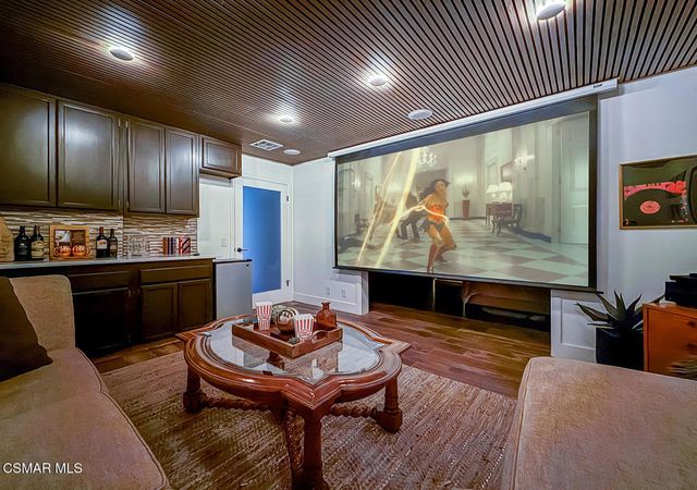 123 Lake Sherwood Drive, Lake Sherwood, CA 91361